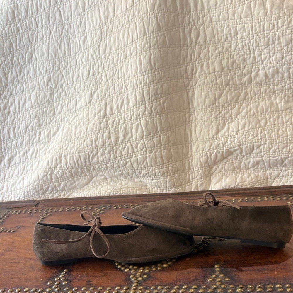 Source Unknown Brown Suede Ballet Flats - Picture 5 of 6
